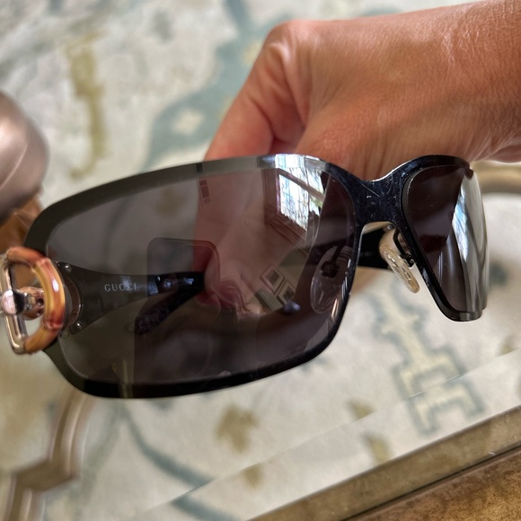 Bamboo Gucci Sunglasss - Picture 12 of 16